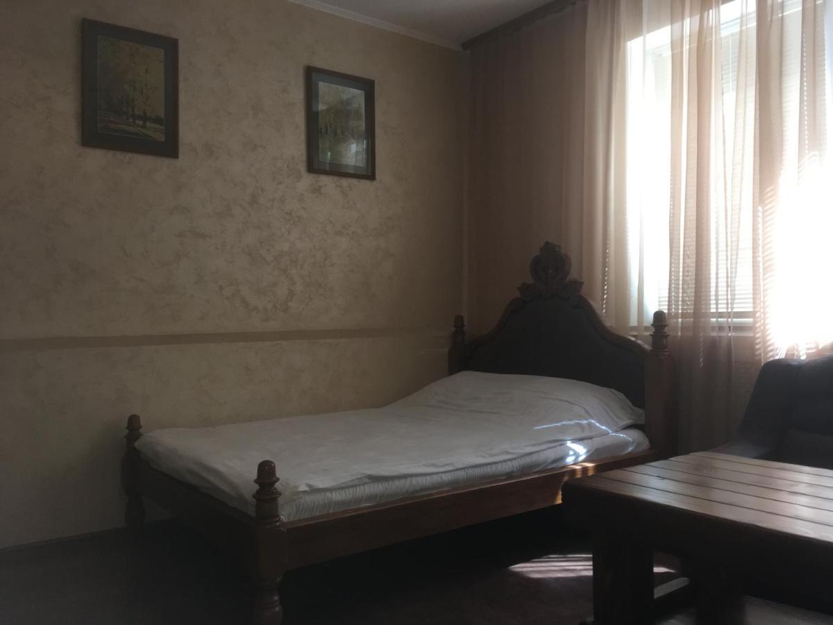 Міні-Готель Нептун روفنو المظهر الخارجي الصورة