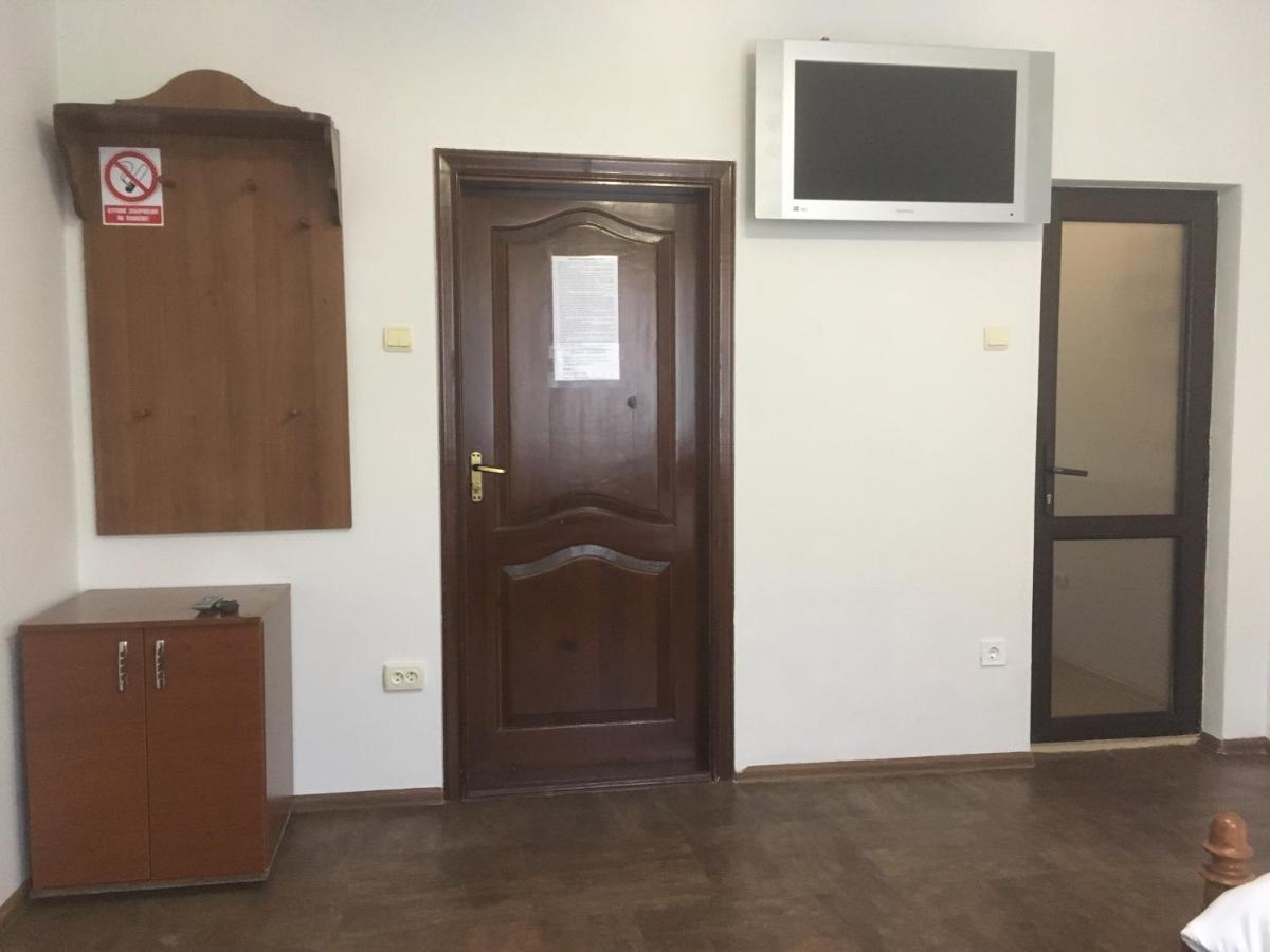 Міні-Готель Нептун روفنو المظهر الخارجي الصورة